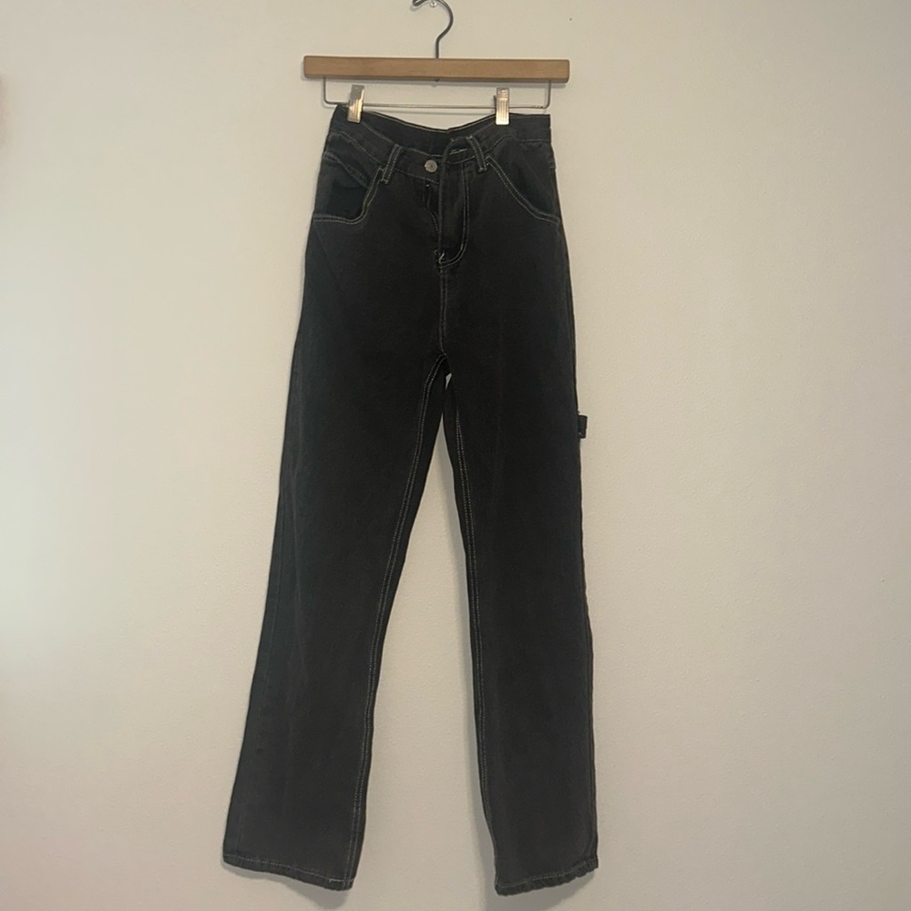 Unknown brand, size estimate is women’s 0/2.